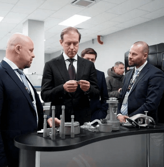 Minister of Industry and Trade of the Russian Federation Denis Manturov visited Laser Systems